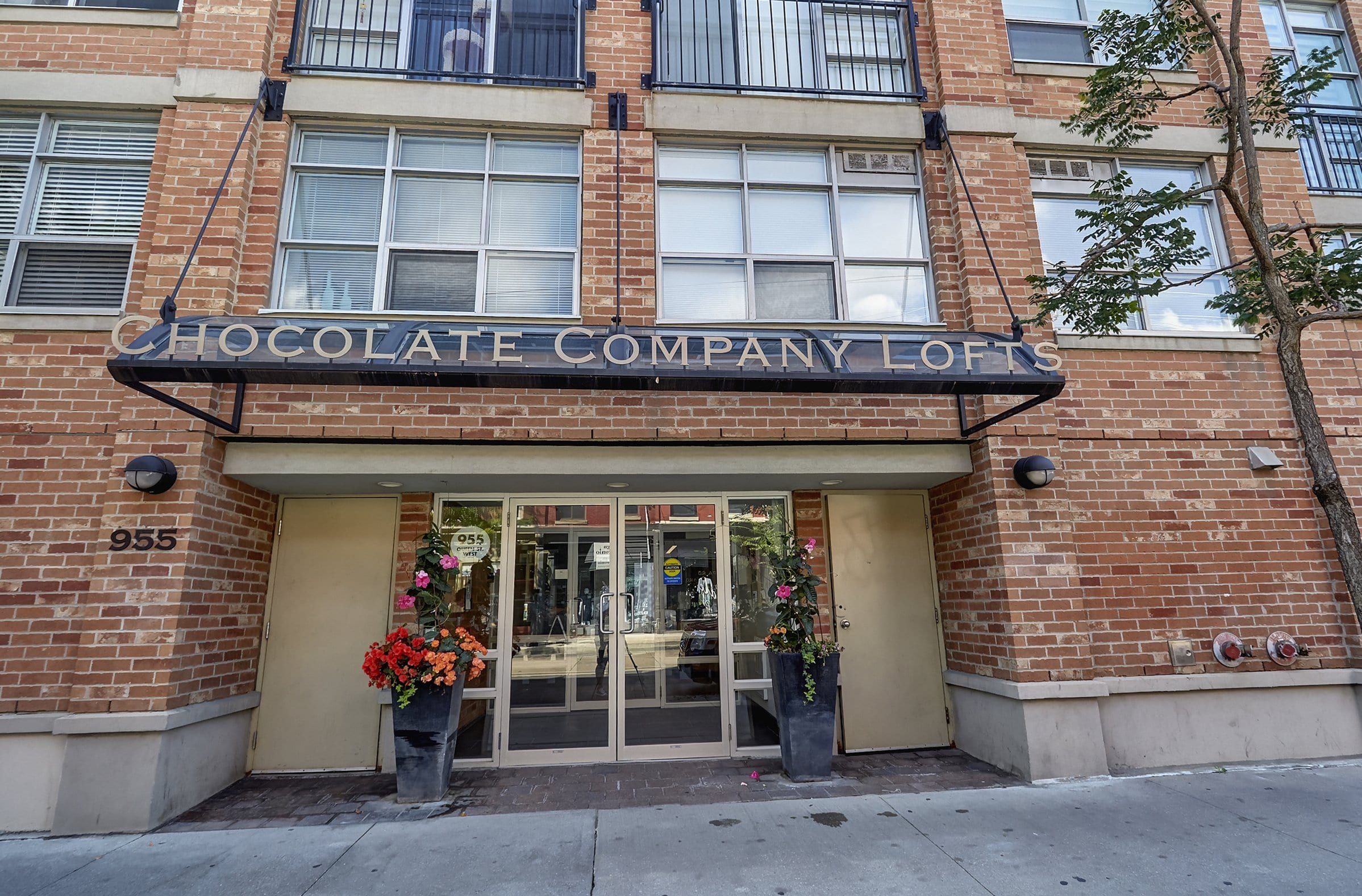 955 Queen Street West - Chocolate Company Lofts